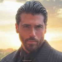 Can Yaman Kimdir? Nerelidir? Kaç Yaşındadır?
