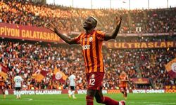 Victor Osimhen'in Kolunda Parçalı Kırık Mı Var?