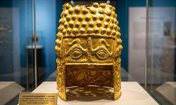 Hollanda'da Müzeden Çalınan Altın Maske Bulundu