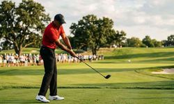 Tiger Wood Alkollüyken Kaza Yaptı Kariyerine Ara Verdi