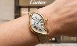 Cartier Crash Neden Ünlüler Arasında Favori Oldu?
