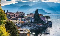 Turistik Varenna Köyü Turistlere Çıplak Gezmeyi Yasakladı