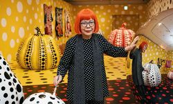 Ünlü Sanatçı Yayoi Kusama Hayatını Kaybetti