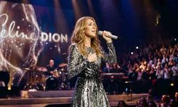 Celine Dion Sahnede Bir De Defile Yapıyor