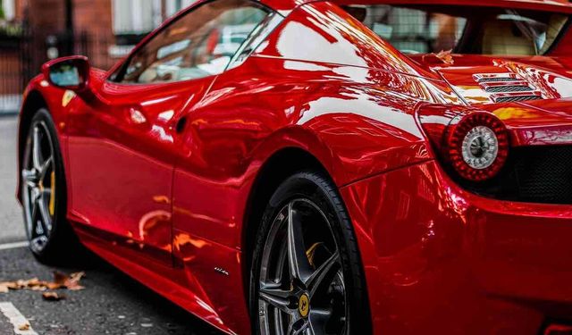 Ferrari Beklentinin Üzerinde Gelir Elde Etti