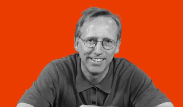 'Dilbert' Çizgi Roman Kahramanının Yaratıcısı Vefat Etti