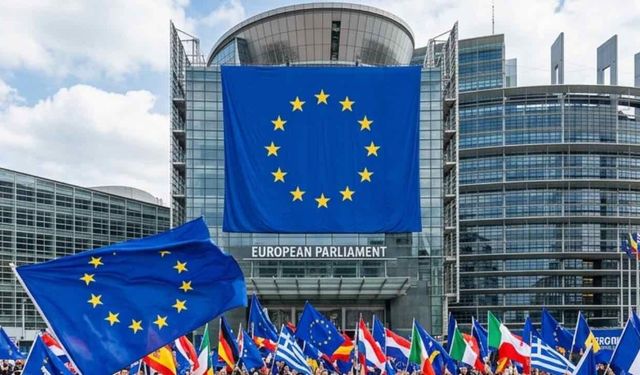 AB'li Diplomat 'Rusya ABD İnfazı İçin İran'a Yardım Ediyor'