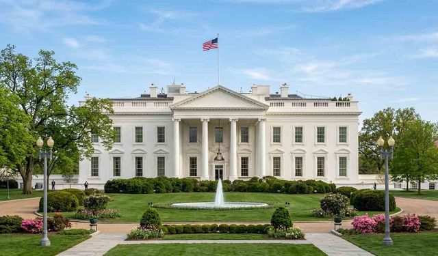 Beyaz Saray'dan Paylaşılan Videolar Gündem Oldu Fırlatılıyor