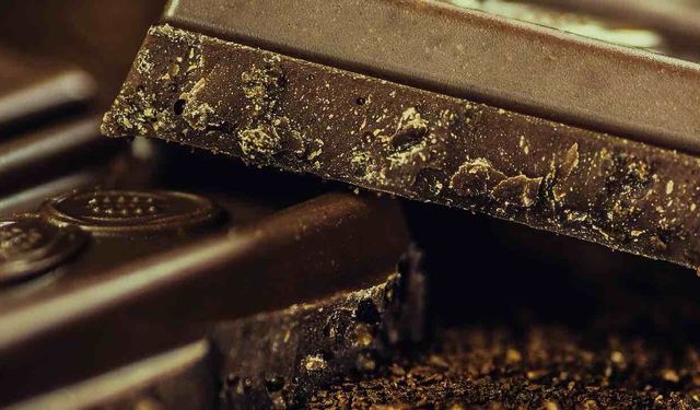 Ebedi Gençliğin Sırrı Çikolata Olabilir Mi?