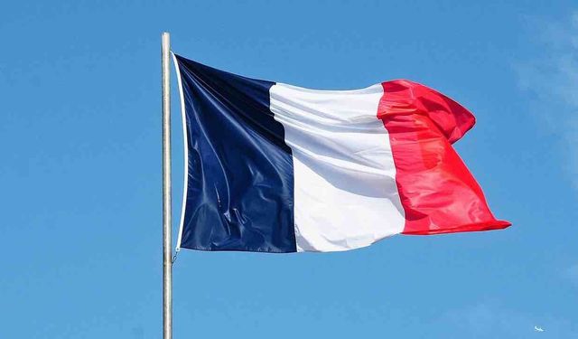 Fransa'da Üç Seçmen Sandık Başında Vefat Etti