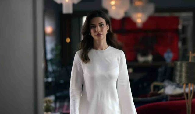 Yeraltı 12. Bölüm Ceylan'ın Beyaz Kombini Ne Marka?