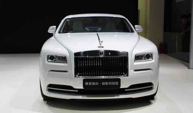 Rolls Royce Elektrikli Otomobil Üretiyor