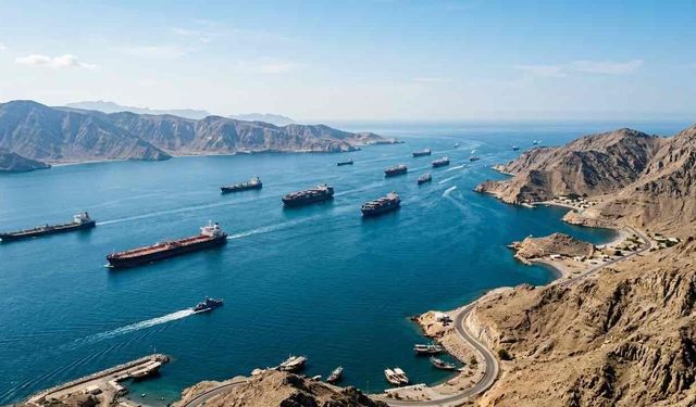 BAE 'İran'ın Hürmüz Planı Tamamen Hayal Ürünü'