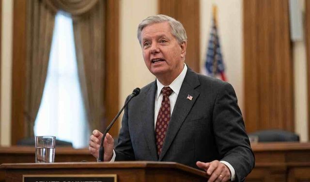 Senatör Graham'dan Trump'a 'İran'a Taviz Vermeyin'