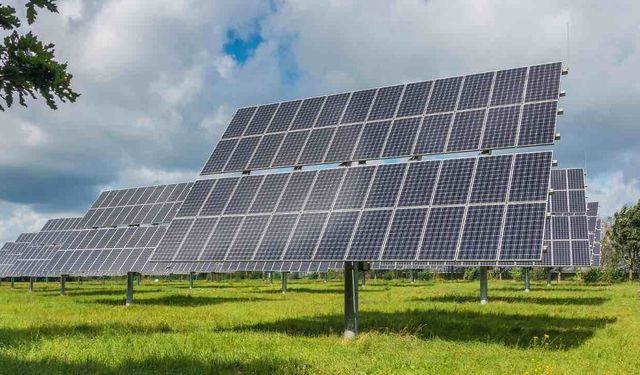 İran Savaşı Asya'da Güneş Enerjisi Satışlarını Arttırdı