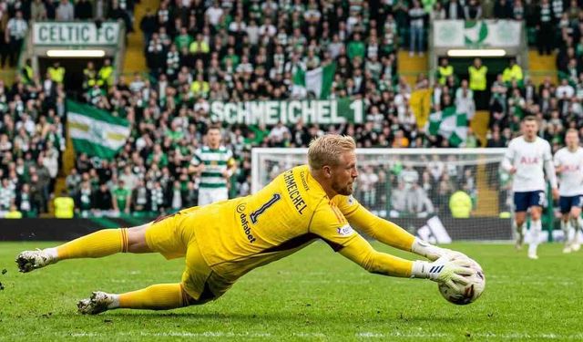 Danimarkalı Kaleci Kasper Schmeichel Futbolu Bıraktı