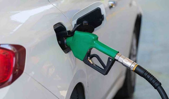ABD İran Belirsizliği Petrol Fiyatlarını Arttırdı