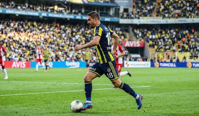Caner Erkin Futbolu Bıraktığını Açıkladı
