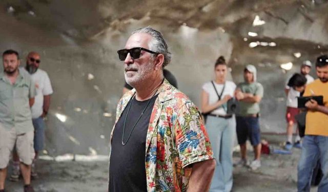 G.O.R.A. Efsanesi 4. Filmle Dönüyor Cem Yılmaz'dan Paylaşım