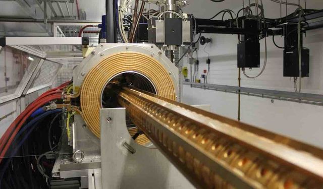 CERN Kara Maddeyi Bulmak İçin Çalışmalara 4 Yıl Ara Verdi