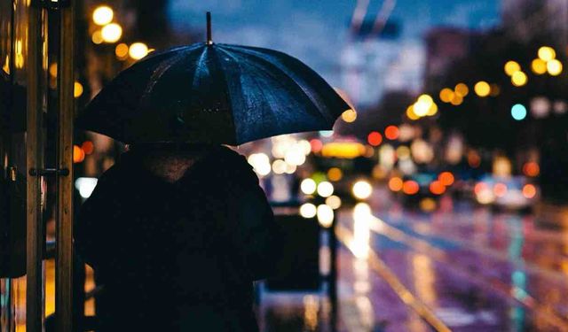 Öğrenci Elektrik Üreten Şemsiye Geliştirdi