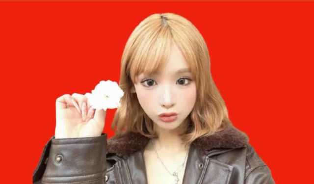 Japon Fenomen TikTok Canlı Yayınında Canına Kıydı