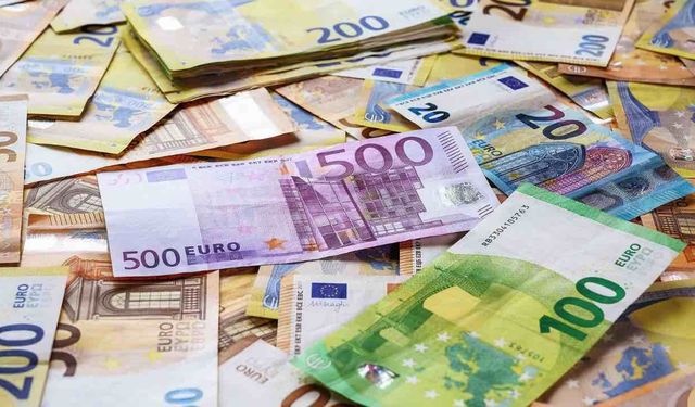 İtalya'da Bir Mafyanın Evinde 3 Milyon Euro Bulundu