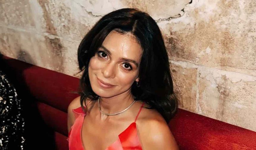 Özge Özpirinçci'nin Güzellik Sırrı Nedir? İşte Detaylar