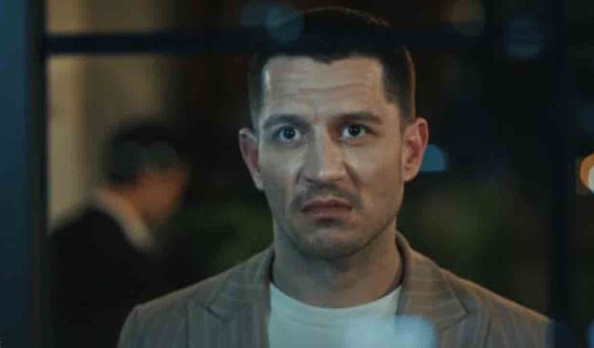 Yeraltı 8. Bölüm Bozo'nun Çizgili Takımı Ne Marka?