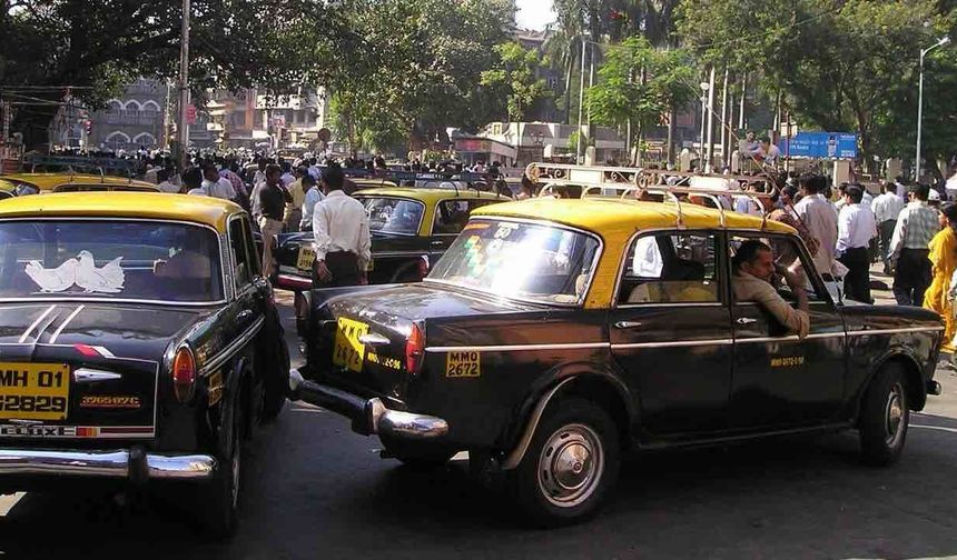 Hindistan Tarihinin En Uzun Nüfus Sayımına Başladı