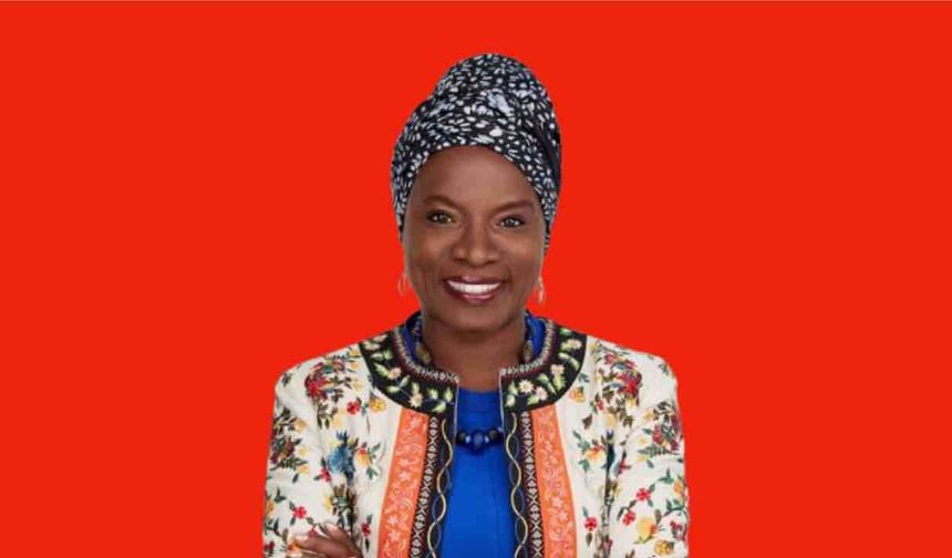 Caz Yıldızı Angelique Kidjo Hollywood'da Onurlandırıldı