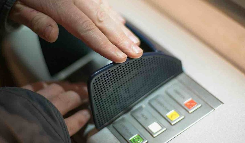 ATM'den 12 Bin Euro Çekmek İstedi 120 Bin Euro Aldı