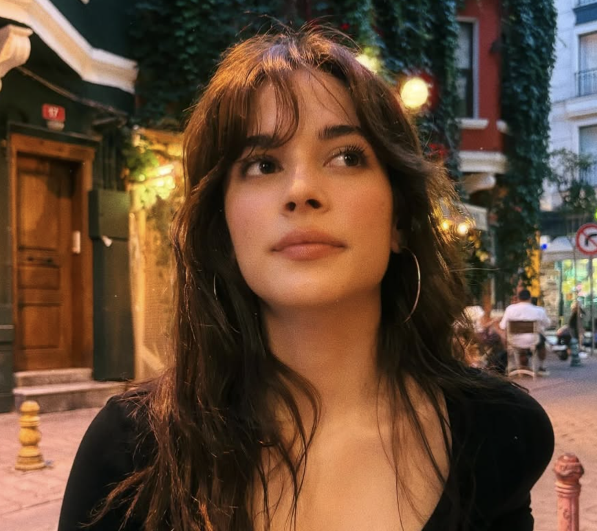 helin elveren kimdir nerelidir kac yasindadir